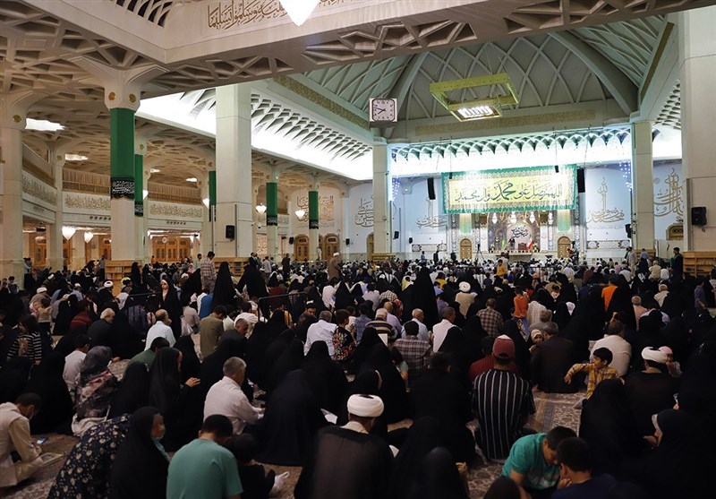 حال و هوای حرم حضرت معصومه (س) در سالروز میلاد پیامبر(ص) و امام صادق (ع)