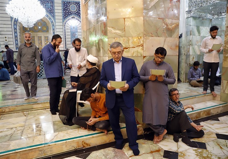 حال و هوای حرم حضرت معصومه (س) در سالروز میلاد پیامبر(ص) و امام صادق (ع)