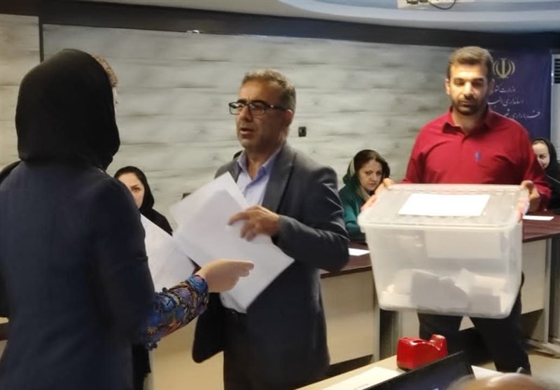 برگزاری انتخابات معتمدین هیئت اجرایی اقلیت دینی آشوری و کلدانی در البرز