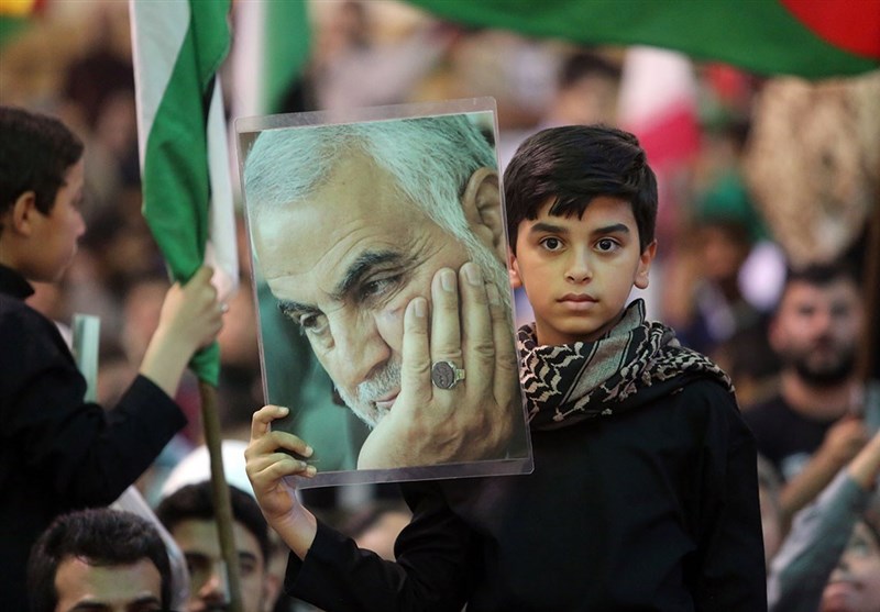 اجتماع بینالمللی عاشقان مبارزه با رژیم صهیونیستی در حرم بانوی کرامت + فیلم و تصاویر