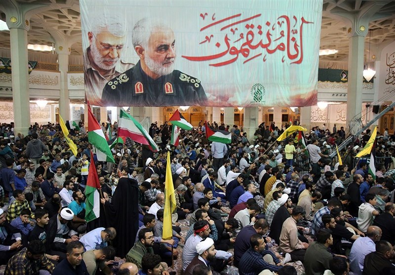 اجتماع بینالمللی عاشقان مبارزه با رژیم صهیونیستی در حرم بانوی کرامت + فیلم و تصاویر