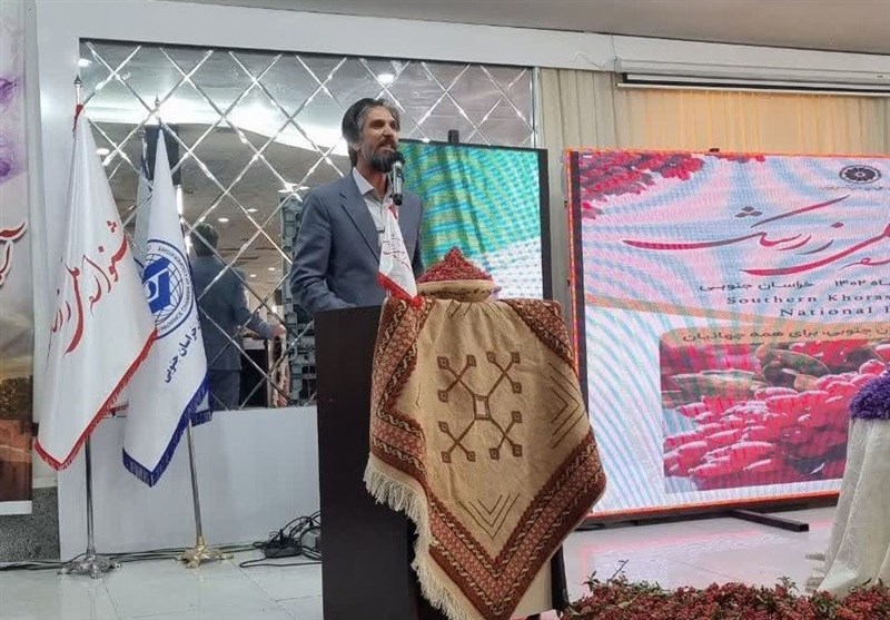 دومین جشنواره ملی زرشک در خراسان جنوبی آغاز بهکار کرد + تصویر