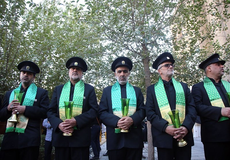 دسته عزاداری خادمان حضرت معصومه(س) + تصاویر