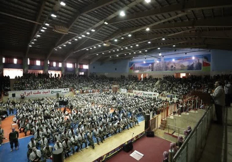 اجتماع بزرگ بسیجیان کرمانشاهی در «نمایش اقتدار»+ تصاویر