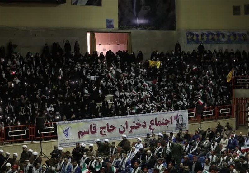 اجتماع بزرگ بسیجیان کرمانشاهی در «نمایش اقتدار»+ تصاویر