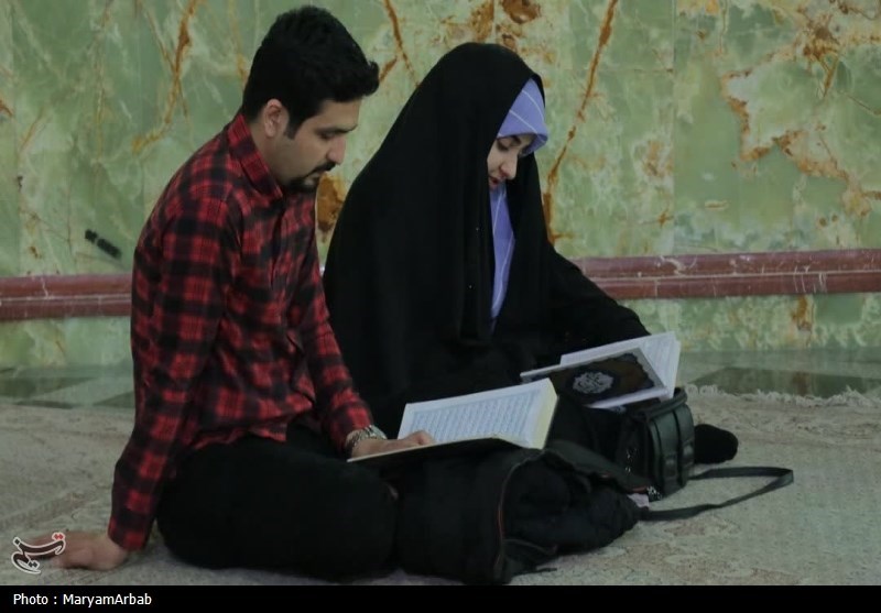 آیین جزءخوانی حرم هلال بن علی آران و بیدگل+تصویر