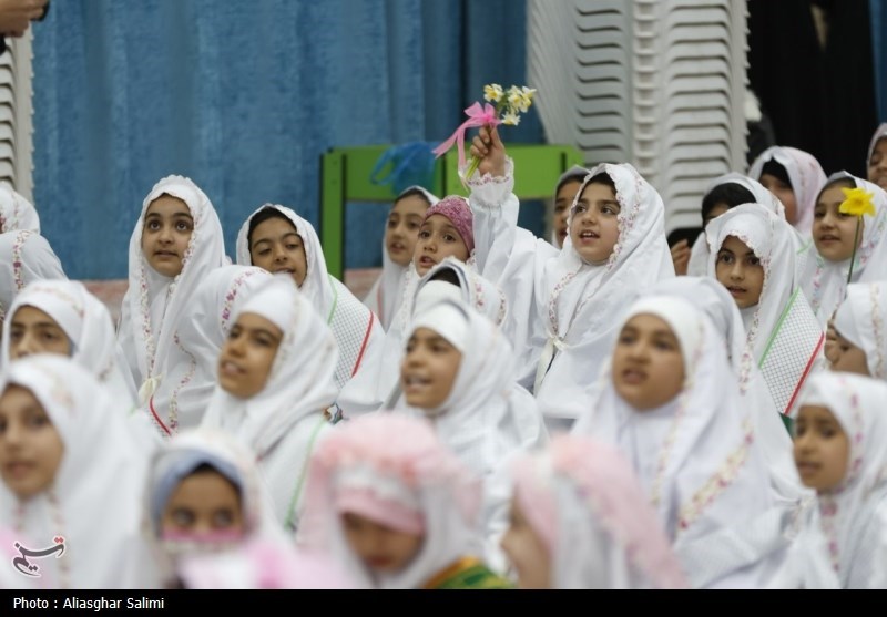 آیین جشن روزه اولیها در بجنورد برگزار شد