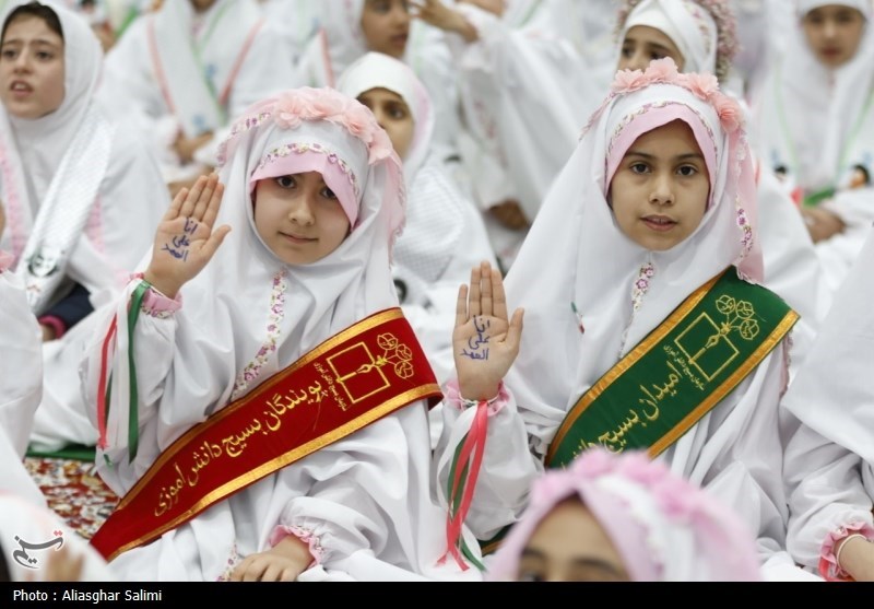 آیین جشن روزه اولیها در بجنورد برگزار شد