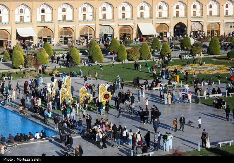 حال خوش مسافران نوروزی در نصف جهان/ اصفهان محبوب + فیلم