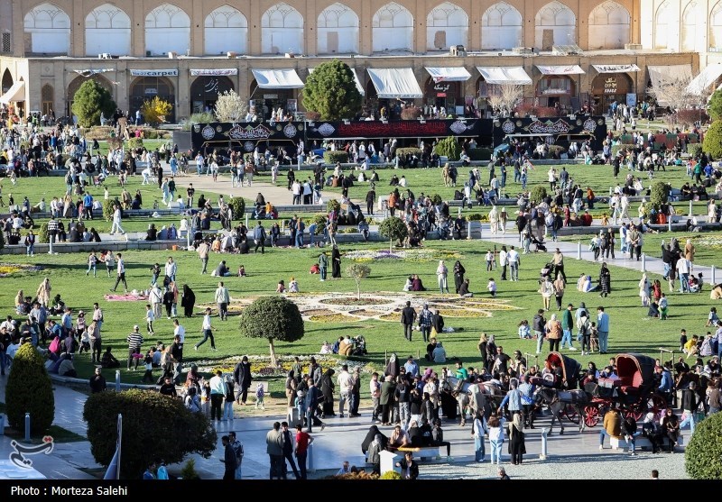 حال خوش مسافران نوروزی در نصف جهان/ اصفهان محبوب + فیلم