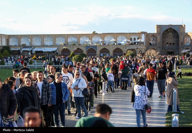 حال خوش مسافران نوروزی در نصف جهان/ اصفهان محبوب + فیلم