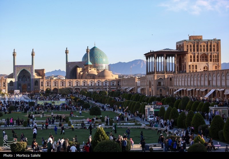 حال خوش مسافران نوروزی در نصف جهان/ اصفهان محبوب + فیلم