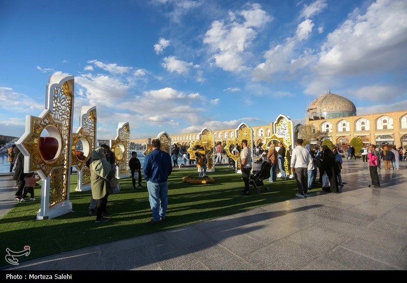 حال خوش مسافران نوروزی در نصف جهان/ اصفهان محبوب + فیلم