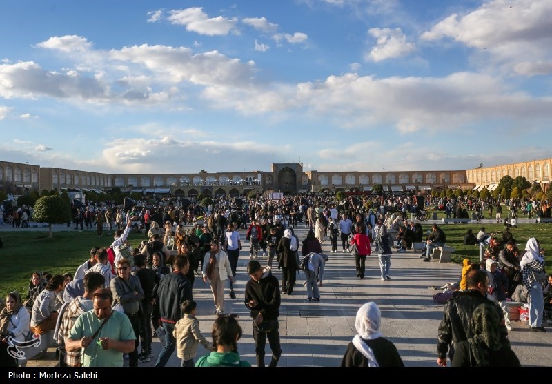 حال خوش مسافران نوروزی در نصف جهان/ اصفهان محبوب + فیلم