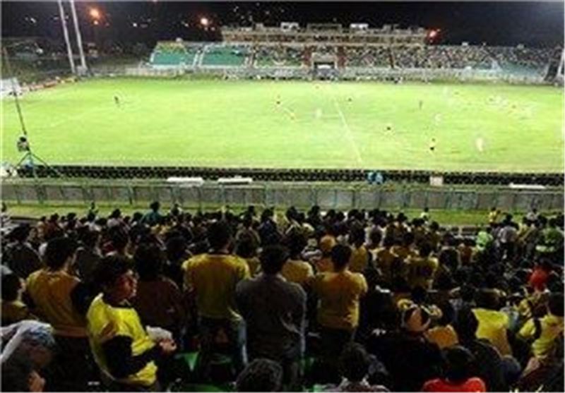 استقلالی‌‌ها با تاکسی به ورزشگاه فولادشهر رسیدند