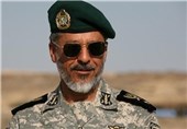 الأدمیرال سیاری: وقوفنا فی وجه مثل هذا العدو مدعاة للفخر