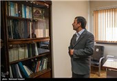 بازگشت محمود احمدی نژاد به دانشگاه علم و صنعت