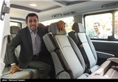 بازگشت محمود احمدی نژاد به دانشگاه علم و صنعت