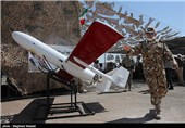 امیر پوردستان فرمانده نیروی زمینی ارتش در مراسم رونمایی از  پهپاد یسیر