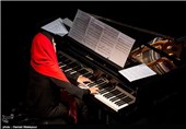 کنسرت موسیقی حریق خزان در تالار وحدت
