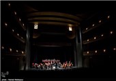 کنسرت موسیقی حریق خزان در تالار وحدت