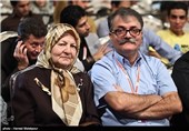 امیرشهاب رضویان و مادرش رابعه مدنی در افتتاحیه بیست و هفتمین جشنواره بین‌المللی فیلم‌های کودکان و نوجوانان