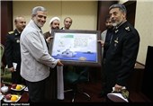 بازدید امیر حبیب‌الله سیاری فرمانده نیروی دریایی ارتش از خبرگزاری تسنیم