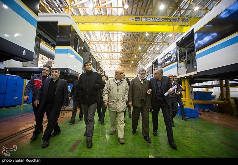 بازدید اعضای شورای شهر از واگن سازی و متروی تهران