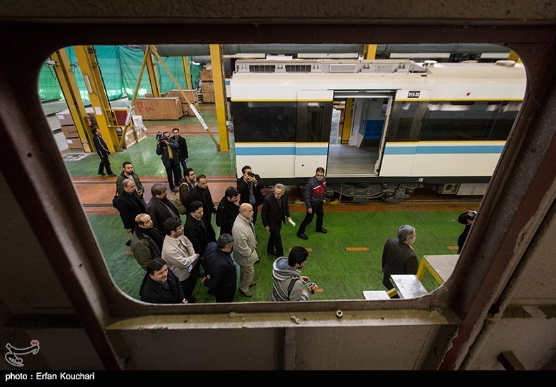 بازدید اعضای شورای شهر از واگن سازی و متروی تهران