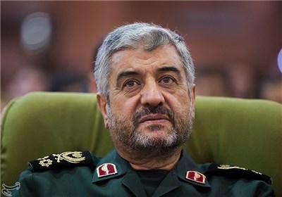 تبریک فرمانده سپاه به فرمانده ارتش