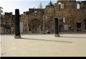 ستون های باقی مانده در مسجد راس الحسین(ع) در بعلبک