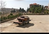 خودرویی که سید عباس موسوی و همسر و فرزندش در آن به شهادت رسیدند