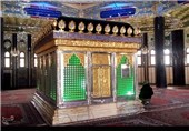مزار سیدعباس موسوی از موسسین و دبیرکل سابق حزب الله لبنان که در یک عملیات تروریستی در سال 1992 میلادی توسط موشک بالگردهای رژیم صهیونیستی در 40 سالگی به همراه همسر و فرزندش به شهادت رسید. 