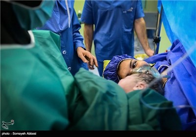 تب سزارین در تاریخ رند بالا گرفت/خطر زایمان‌ تقویمی برای مادر و نوزاد