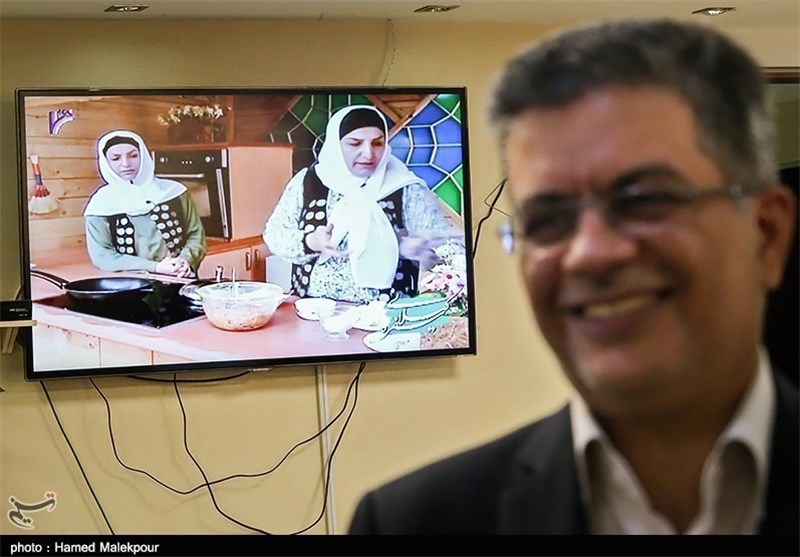 تلویزیون , صدا و سیمای جمهوری اسلامی ایران , ویروس کرونا , شبکه آموزش , شبکه دو | شبکه 2 سیمای جمهوری اسلامی ایران , شبکه 4 , رادیو , عید نوروز , ماه مبارک رمضان , وزارت آموزش و پرورش , 