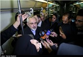 سفر داخل شهری محمدجواد ظریف وزیر خارجه با مترو