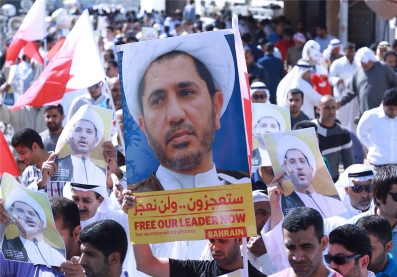 تظاهرات گسترده بحرینی‌ها در حمایت از شیخ علی سلمان