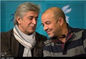 سعید آقاخانی بازیگر و ایرج شهزادی صدابردار در نشست خبری فیلم سینمایی خداحافظی طولانی