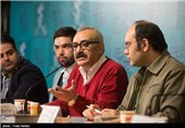 فرزاد مؤتمن کارگردان در نشست خبری فیلم سینمایی خداحافظی طولانی