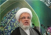 آستان مقدس حسینی: نماینده مرجعیت عراق بر پیکر امام شهید نماز می‌خواند