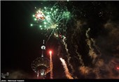 نور افشانی شب 22 بهمن ماه در برج میلاد تهران