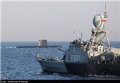 بحریة الحرس الثوری تطلق مناورات فی مضیق هرمز