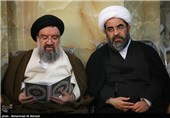 آیت‌الله محمدجواد فاضل لنکرانی و آیت‌الله سیداحمد خاتمی در مراسم ترحیم همسر آیت‌الله احمد جنتی - قم
