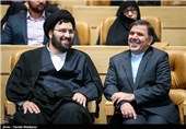 عباس آخوندی وزیر راه و شهرسازی و حجت‌الاسلام سیدعلی خمینی در همایش بزرگداشت بانوی انقلاب اسلامی