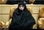 زهرا مصطفوی دختر حضرت امام خمینی(ره) در همایش بزرگداشت بانوی انقلاب اسلامی