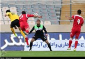 دیدار تیم‌های فوتبال پرسپولیس و سپاهان