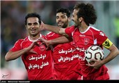 دیدار تیم‌های فوتبال پرسپولیس و سپاهان