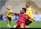 دیدار تیم‌های فوتبال پرسپولیس و سپاهان