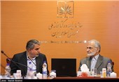 کمال خرازی دبیر ستاد توسعه علوم و فناوریهای شناختی وسید رضا صالحی امیری رییس سازمان اسناد و کتابخانه ملی