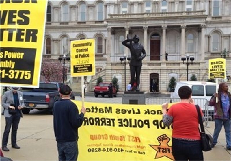 ادامه تظاهرات در بالتیمور در اعتراض به کشته شدن یک جوان سیاه پوست توسط پلیس آمریکا